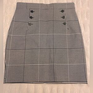 H & M Plaid Classic Skirt.